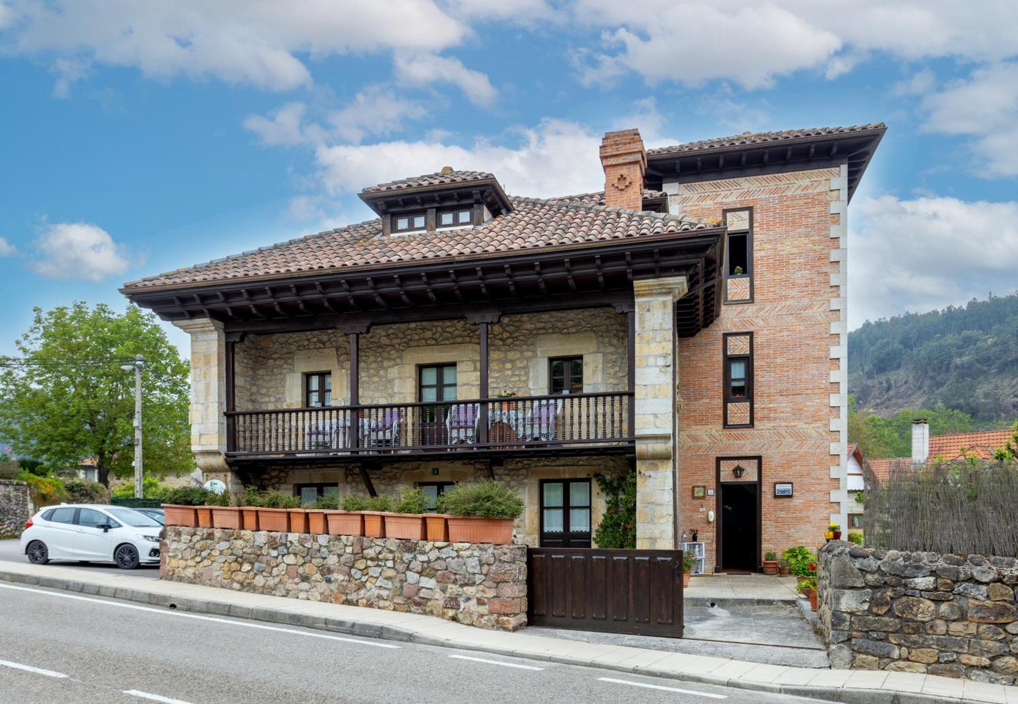 Posada De Muno Muñorrodero Eksteriør bilde